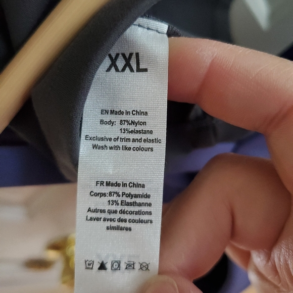 NWT Padded Sports bra crop top 3 pack size XXL - Picture 3 of 4